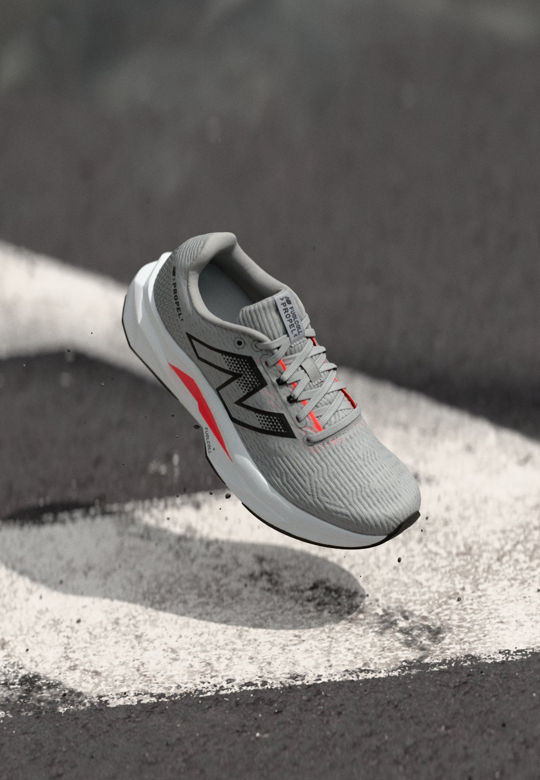 New Balance FUELCELL PROPEL V5 - Road running shoes - rain 
