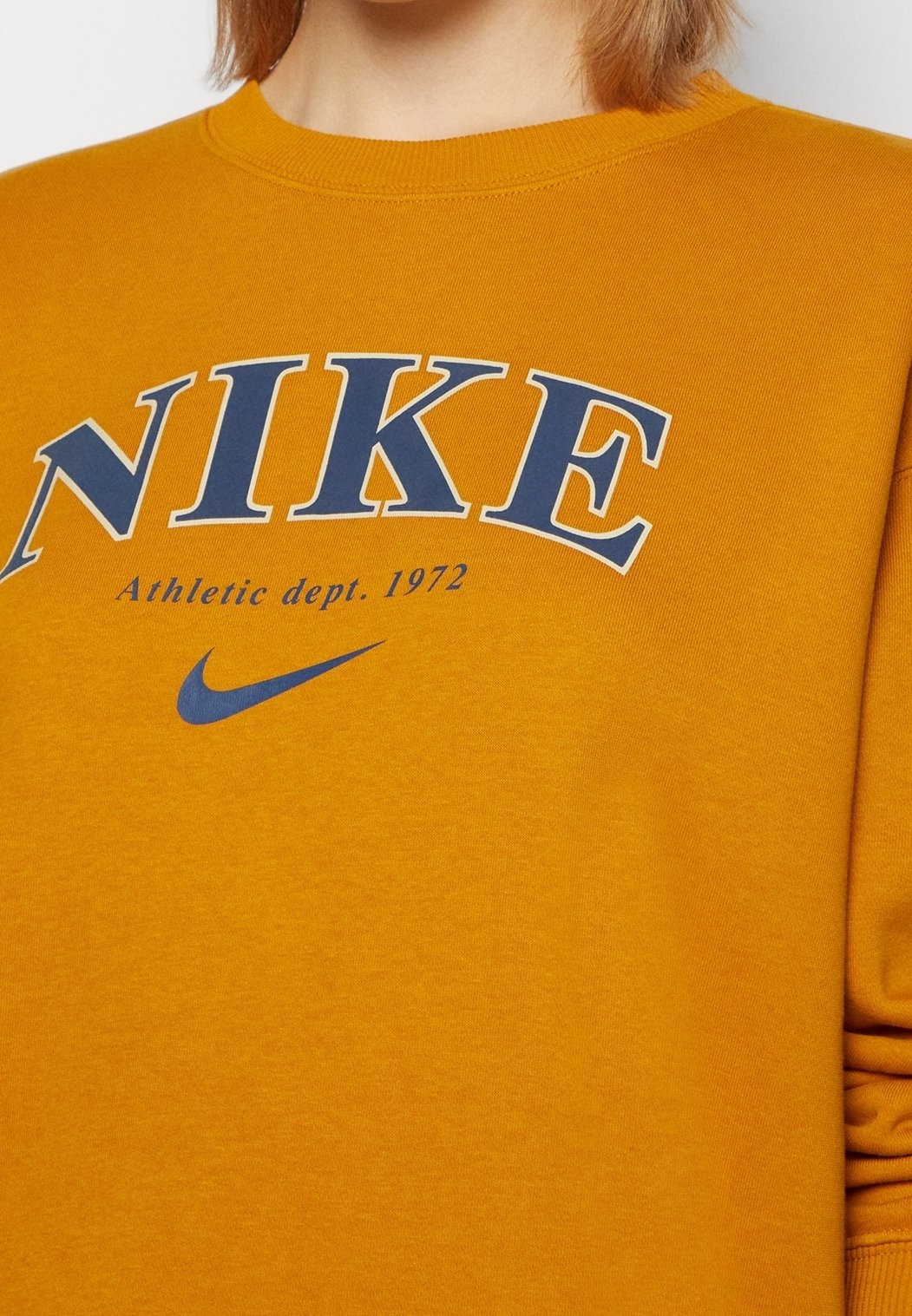 nike yellow sweatshirt vintage