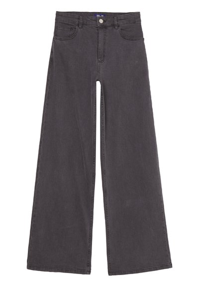 Wide-leg black denim jeans made from cotton fabric. Features five pockets, a front button closure, and straight seams. Smooth texture.