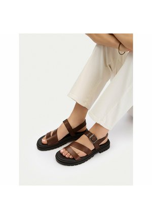 G-STAR, G STAR RAW WOMEN'S BROWN SANDALS - Sandalias con plataforma - brown