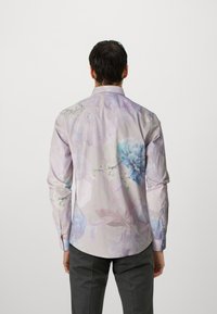 Twisted Tailor RUSSELL - Košile - mauve