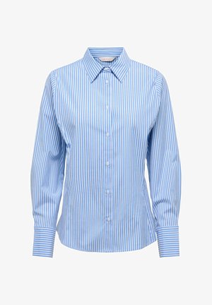 Blå og hvit stripete skjorte med knapper, lange ermer og spiss krage. Laget av glatt stoff, har vertikale striper og mansjetter.