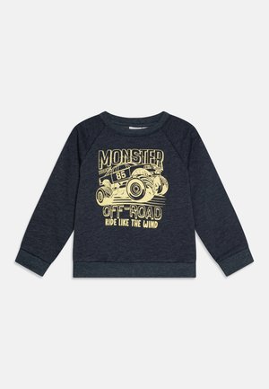 Mørkeblå sweatshirt med lange raglanærmer, prydet med et gult monster truck grafik og teksten "MONSTER OFF-ROAD KØR SOM VINDEN."