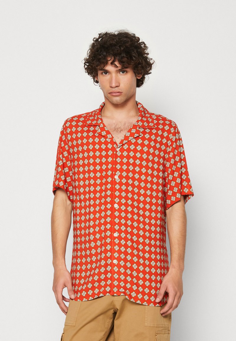 WAX LONDON DIDCOT SHIRT UNISEX Buttondown blouse red Zalando.ie