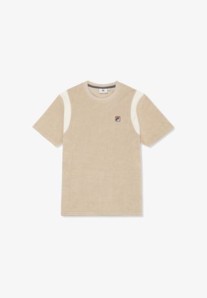 Beige T-Shirt mit kurzen Ärmeln und Rundhalsausschnitt, weißen Schultereinsätzen und einem kleinen Fila-Logo-Patch auf der linken Brust.