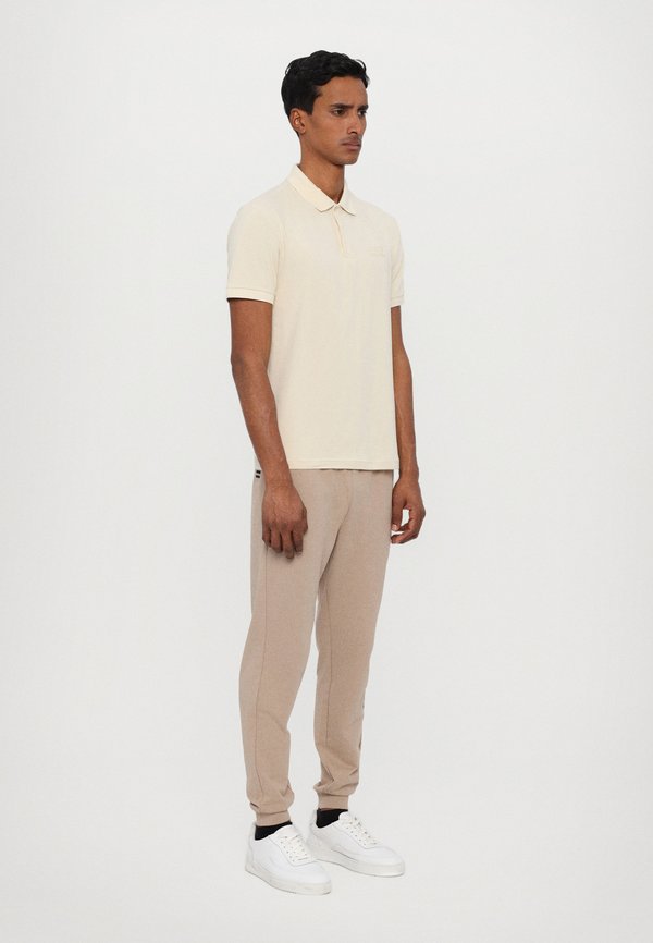 Polo shirt - almond milk2