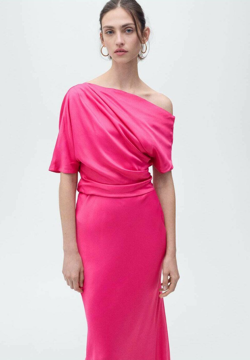 mango formal dress Mango Chiffon Strapless Gown – Monique Lhuillier main image 0