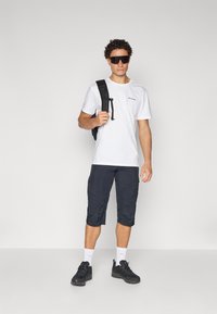 Columbia TALBERT RIDGE™ GRAPHIC TEE - Tricou cu imprimeu - white