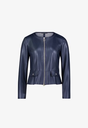 Navy-blaues Kunstlederjackett mit runder Halslinie, Frontreißverschluss, zwei knopfverschlossenen Taschen und einer taillierten Passform, die an der Taille leicht ausgestellt ist.