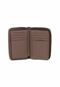 Portefeuille en cuir marron avec fermeture éclair, doté de plusieurs emplacements pour cartes et d'une texture lisse. L'intérieur est uni, sans motifs supplémentaires.