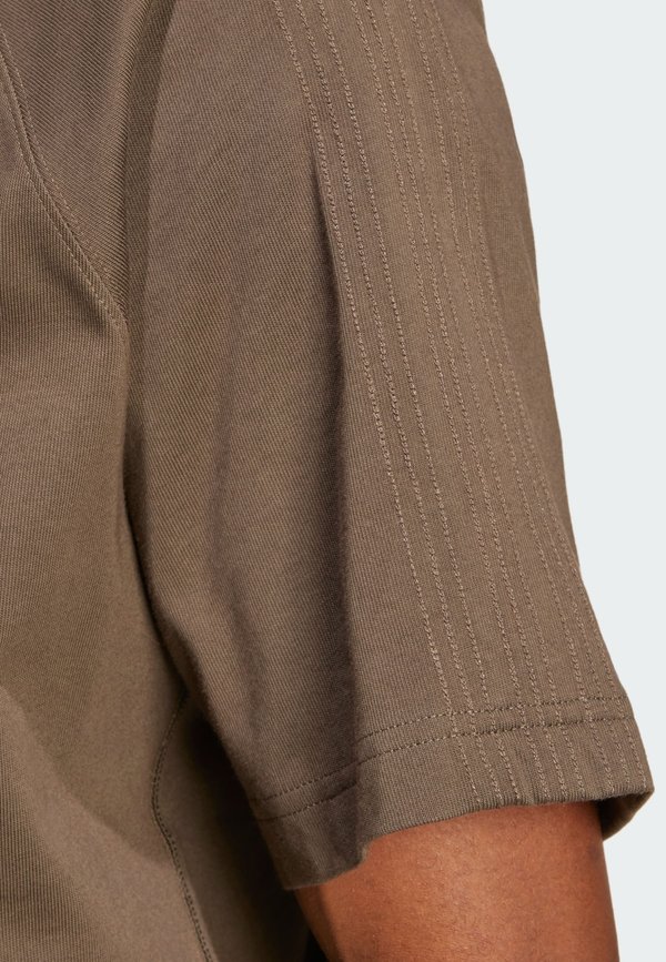 P ESS TEE - Basic T-shirt - shadow olive2