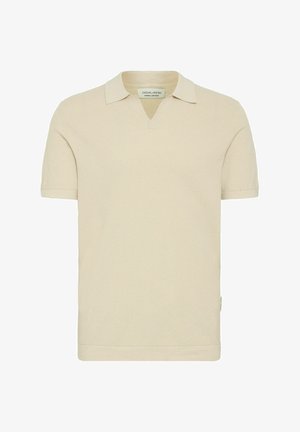 Polo shirt bej cu mânecă scurtă, dintr-un tricot texturat, având un guler în V și un guler contrastant. Eticheta de pe lateral indică marca.