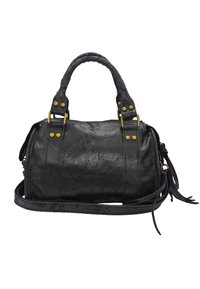 Sac en cuir noir avec une finition texturée, accents en métal doré, poignées courtes et une sangle longue et amovible.