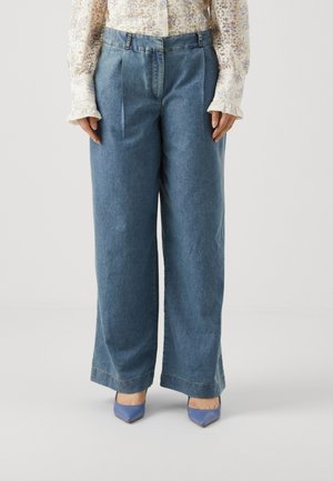 JDYTRIXIE WIDE - Flared Jeans - medium blue denim