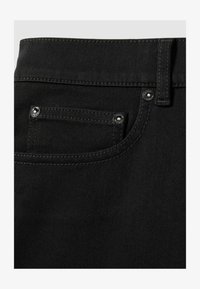 Non selezionato, stay black