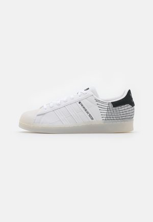 SUPERSTAR PRIMEBLUE UNISEX - Trainers - chalk/white/core black