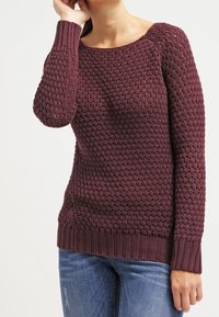 QS Trui - berry