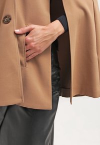 Topshop Poncho - taupe