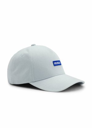 Light gray baseball cap with a curved brim and a small blue label reading "HUGO" on the front panel.