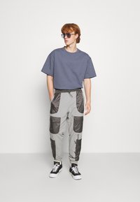 Weekday T-shirt básica - blue