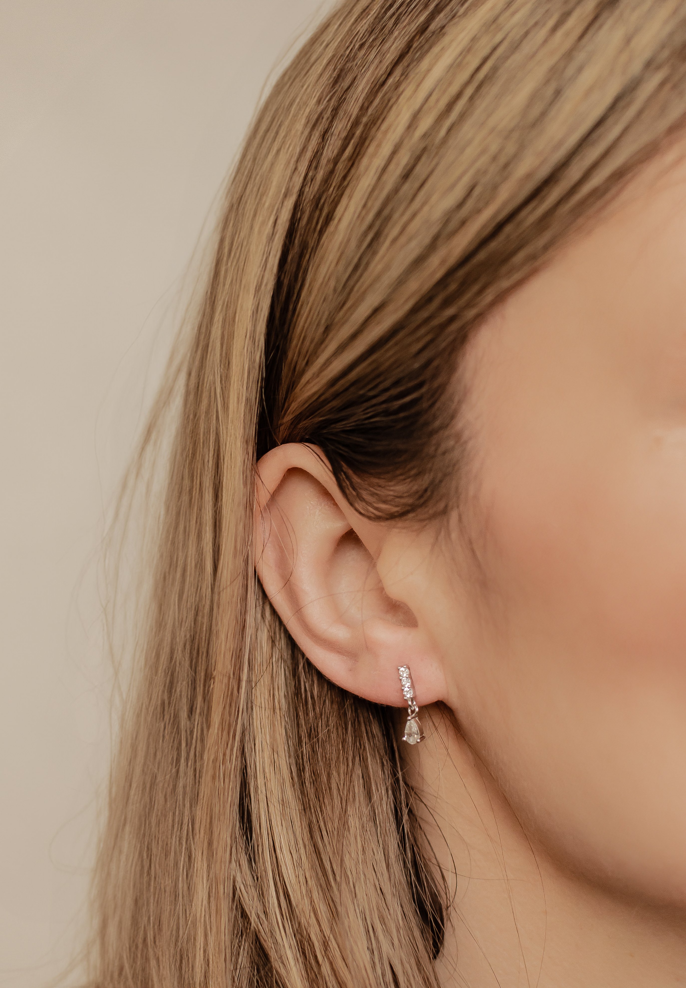 【HYERES LOR】23FW★ Happiness Silver (W) One Touch Earrings Hey Happiness BAR DROP - Earrings - silver coloured/silver