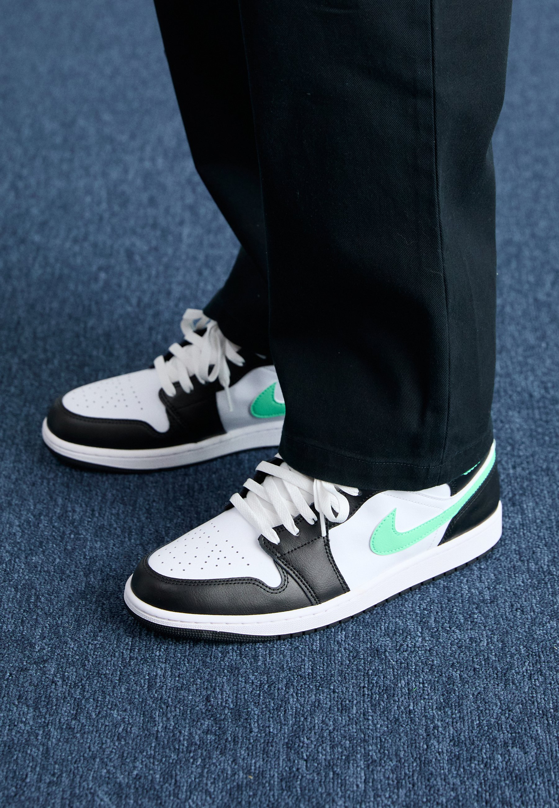 Jordan AIR JORDAN 1 - Sneaker high - white/green glow/black/weiß  
