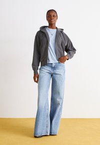 Carhartt WIP HOODED NELSON JACKET - Lukuga pusa - graphite