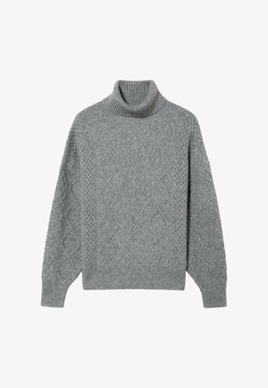 Lysegrå strikket rullekravesweater med et tekstureret diamantmønster, ribstrikkede ærmekanter og kant forneden. Materialet virker blødt og varmt.