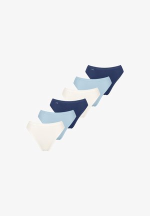 Zestaw sześciu bawełnianych majtek bikini w kolorach białym, jasnoniebieskim i granatowym. Charakteryzują się gładką fakturą oraz elastyczną talią z subtelną metką marki.