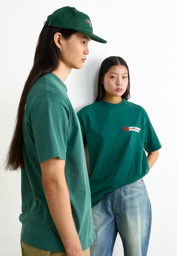 DESIGN INDUSTRIES UNISEX - Print T-shirt - pigment rain forest2