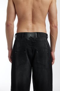 FAVELA RIVET UNISEX - Bő szabású farmernadrág - black