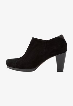 Clarks Ankle boot