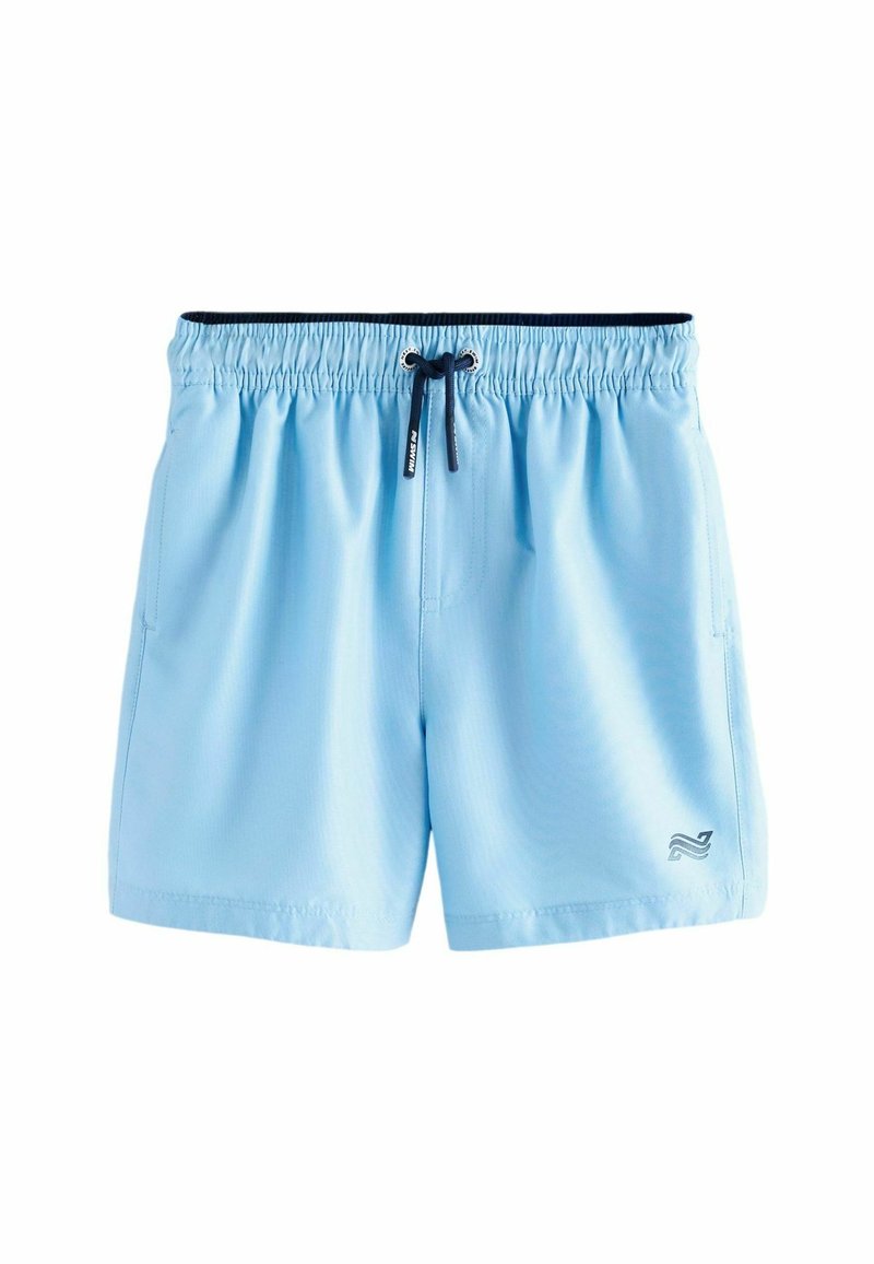 Pantaloni da bagno azzurri chiari realizzati in tessuto ad asciugatura rapida, dotati di una cintura elastica con cordino, tasche laterali e un piccolo logo decorativo.