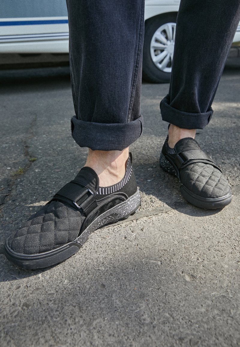 Sneakers low