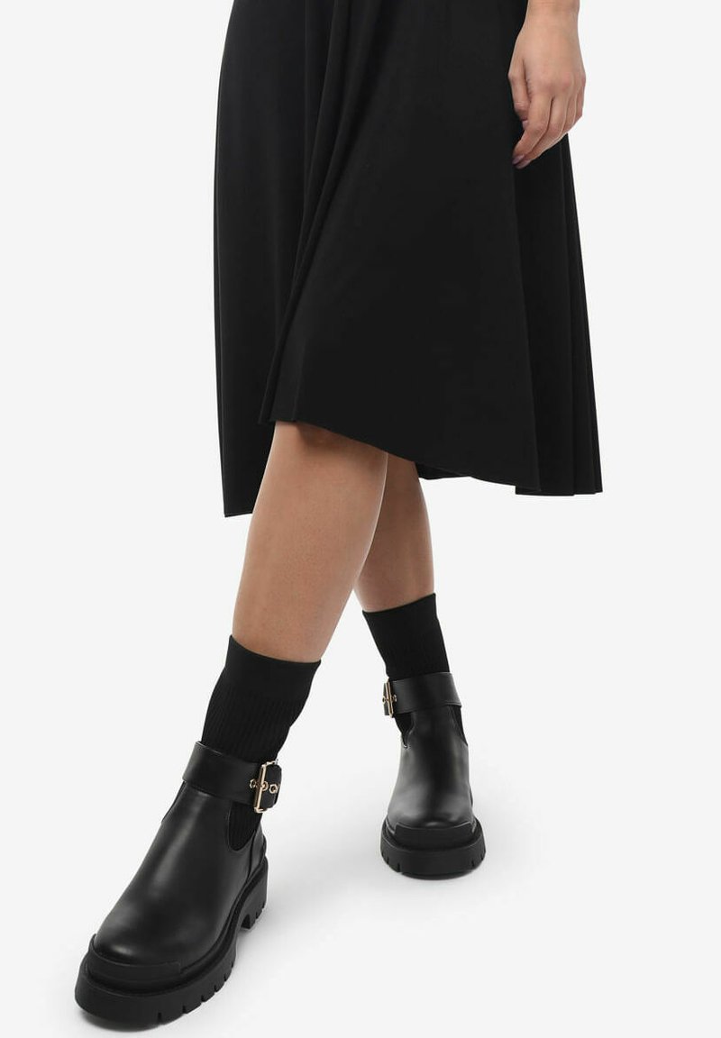 Miriade VICKY - Stivaletti con plateau - nero militare