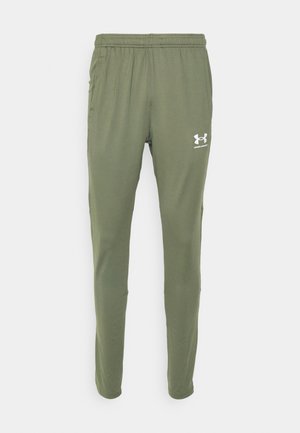 Under Armour CHALLENGER TRAIN PANT - Tracksuit bottoms - marine green/white