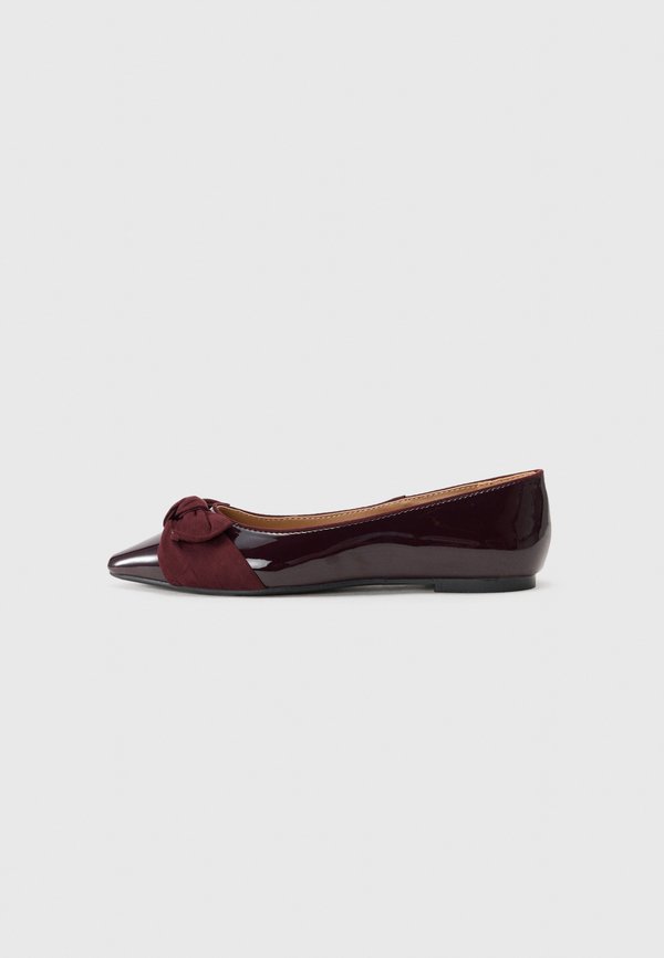 Ballet pumps - burgundy