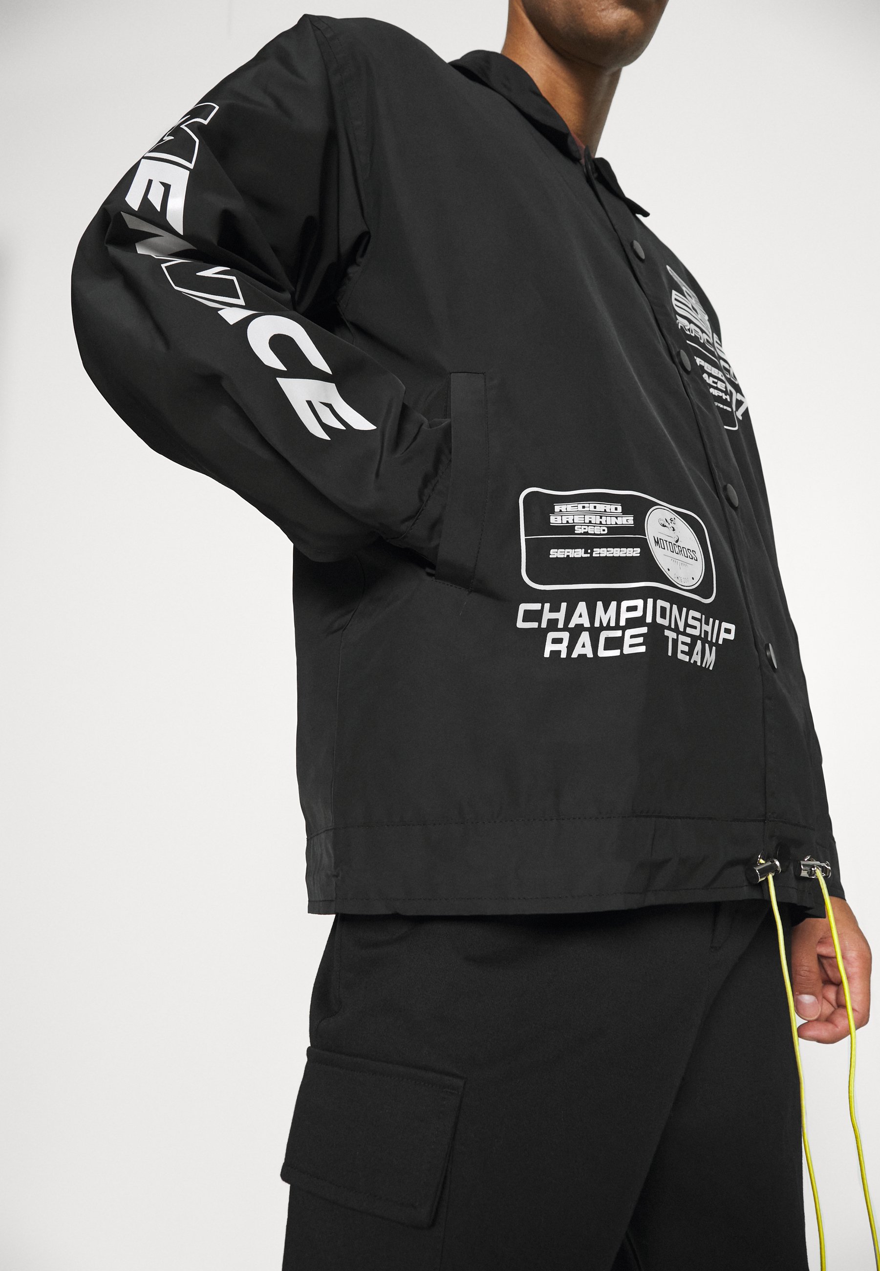 Herren BOYS CLUB COACH JACKET - Leichte Jacke Herren BOYS CLUB COACH JACKET - Leichte Jacke