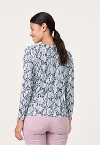 Gerry Weber Langarmshirt - offwhite snake stripe panneaux