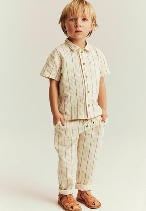 Newbie, Shirt - white