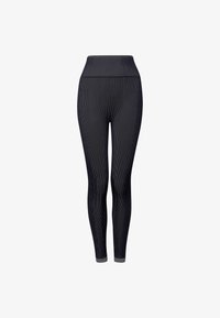 Unselected, black beauty