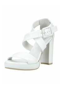 Sandale blanche à talon haut avec talon bloc épais, semelle compensée, brides croisées et une grande boucle carrée sur la bride cheville.