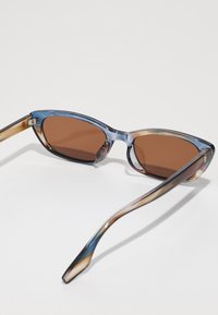 CHPO VIENNA UNISEX - Sunglasses - cigar smoke