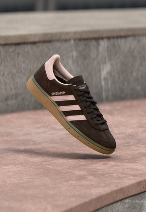HANDBALL SPEZIAL - Sneakers basse - aurora coffee/sandy pink