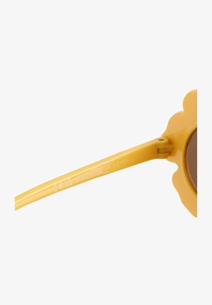 Sárga napszemüveg virág alakú kerettel, barna lencsékkel és sima műanyag felülettel. Megjelölések között szerepel a "KÉSZÍTVE KÍNÁBAN" felirat és korhatár ajánlás.