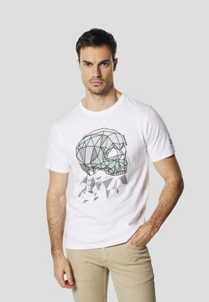 Camiseta de algodón blanco con un diseño geométrico de calavera en gris y menta. Mangas cortas, cuello redondo y ajuste regular.
