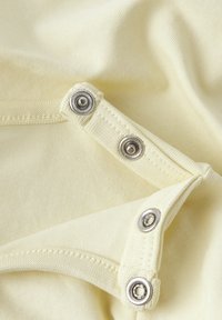 Name it BFVUBIE - Camiseta estampada - pastel yellow