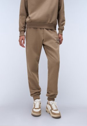 M-BOX LOGO  - Verryttelyhousut - fallen rock n1t