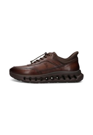 Dunkelbrauner Ledersneaker mit schwarzer, dicker Sohle, die kreisförmige Belüftungslöcher und elastische Schnürsenkel mit Kordelstopper besitzt.