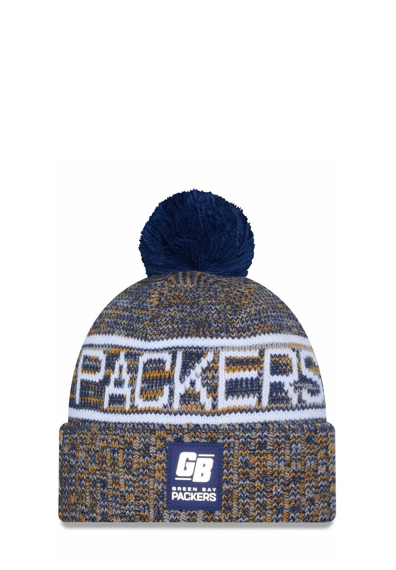 Strickmütze in Marineblau, Gold und Weiß mit einem Pompon oben. Mit den Logos "PACKERS" und "GB" in kontrastierenden Stilen am Bündchen.